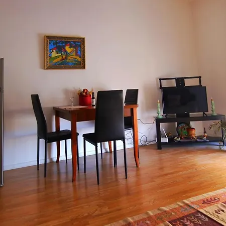 The Beautiful View 아파트 티라나